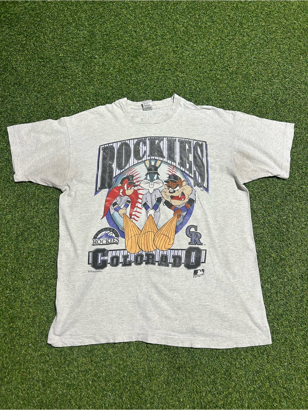 Vintage Colorado Rockies MLB Looney Tunes Single Stitch Baseball Tee